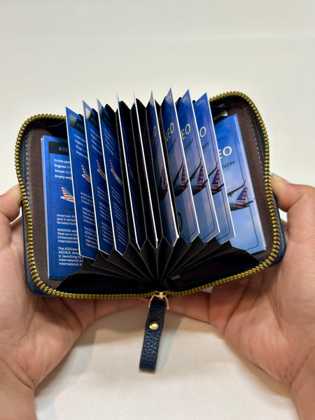 Airline Trading Card Case